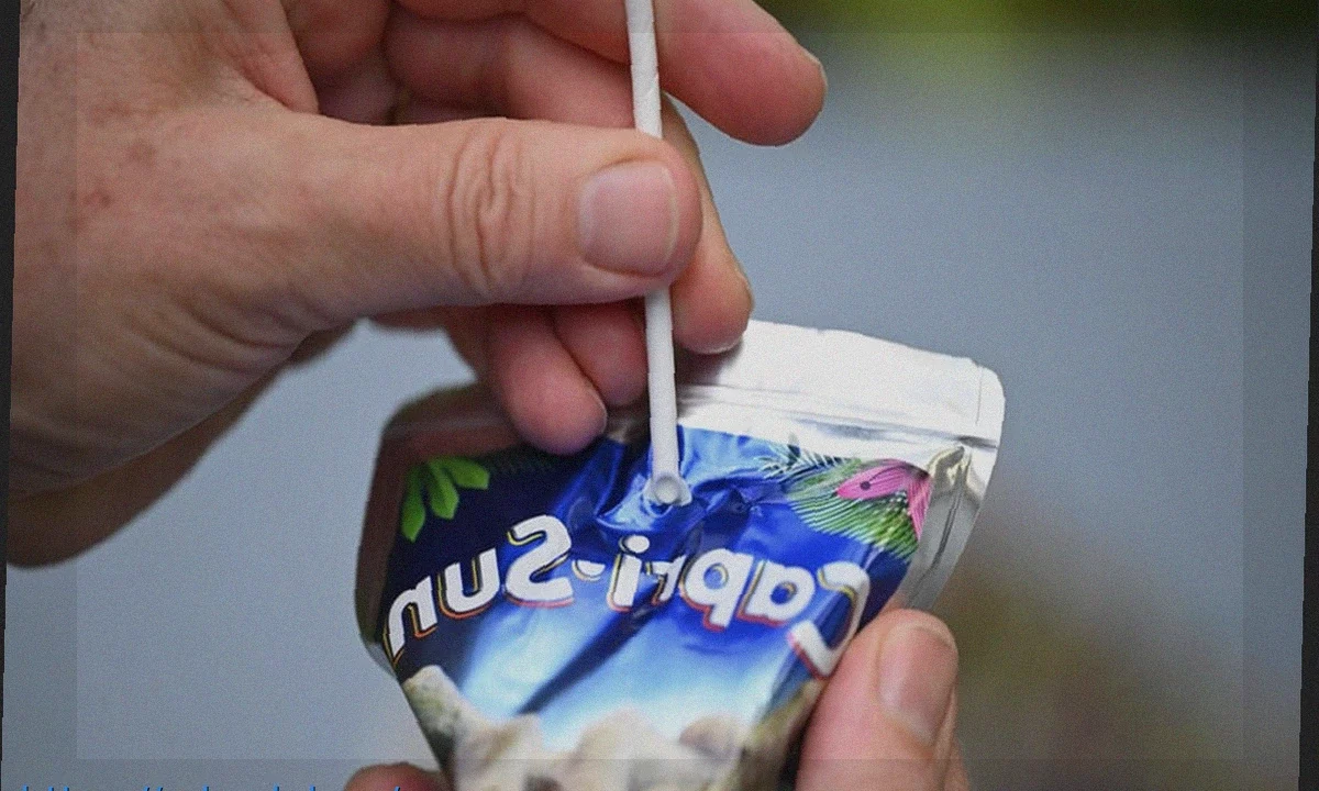 Capri-Sun regresa al plástico: el dilema de las pajitas